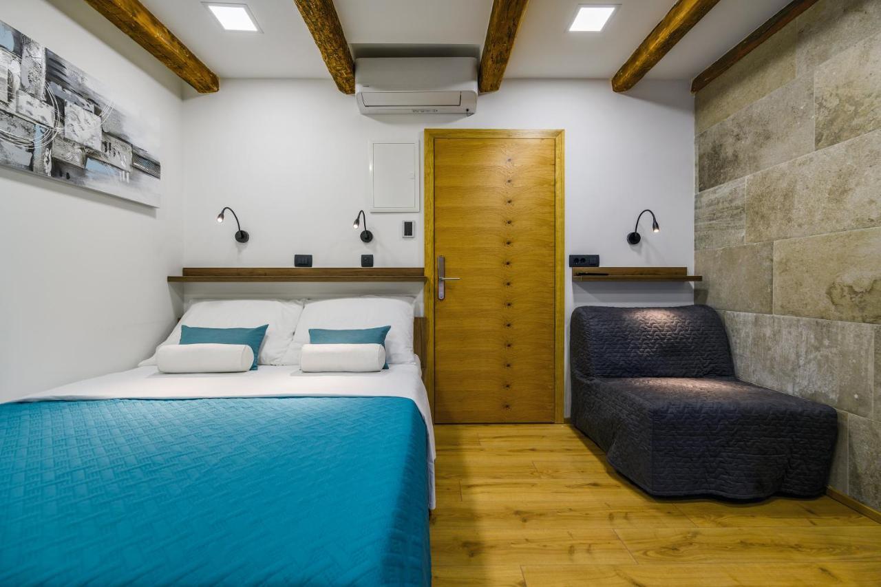 Urban Apartments With Sauna Zadar Exteriör bild